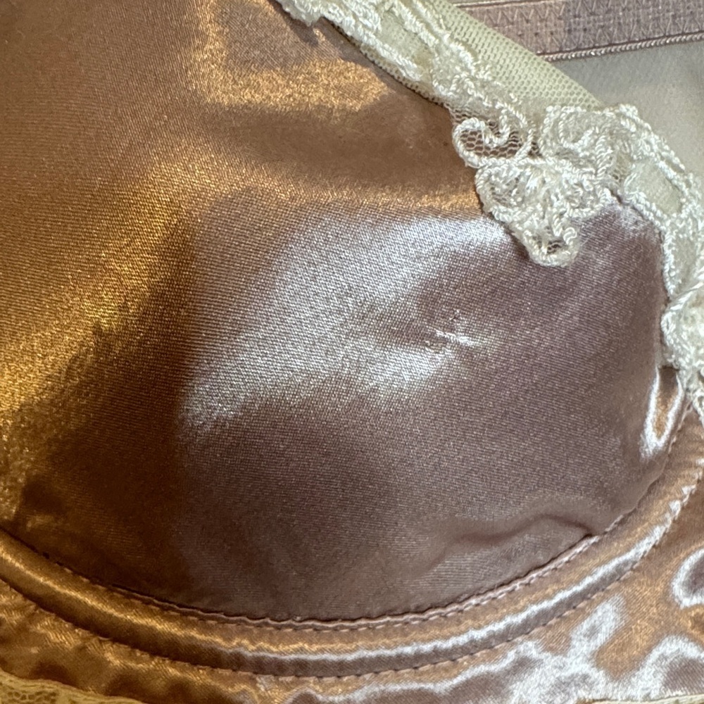 Gorgeous Pale Pink Slip - Picture 6 of 13